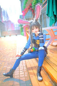 images2.jpg