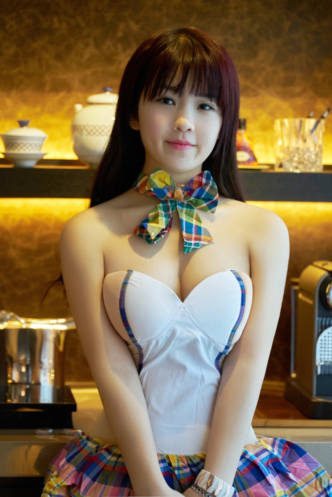 1-1F223124H3.jpg