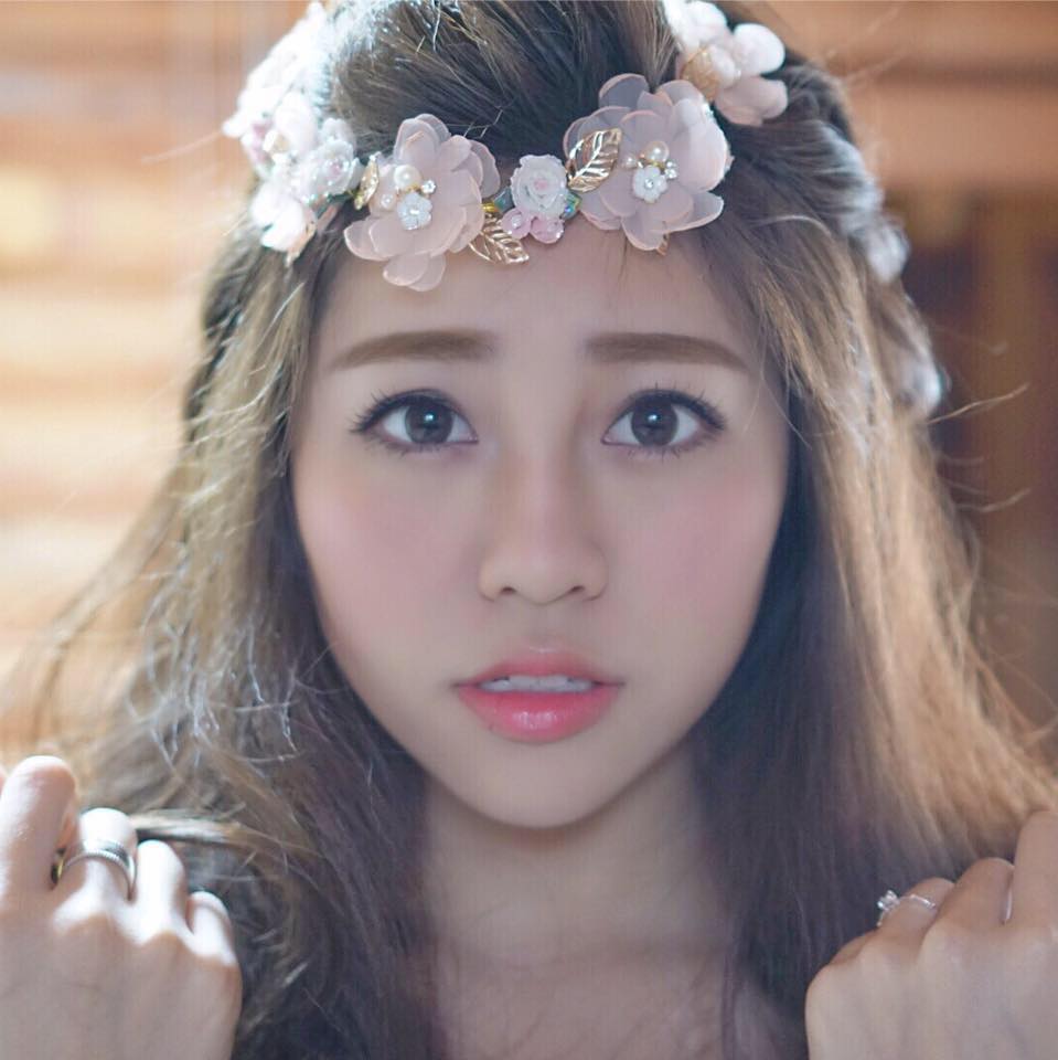 清新可愛的空姐Yanni
