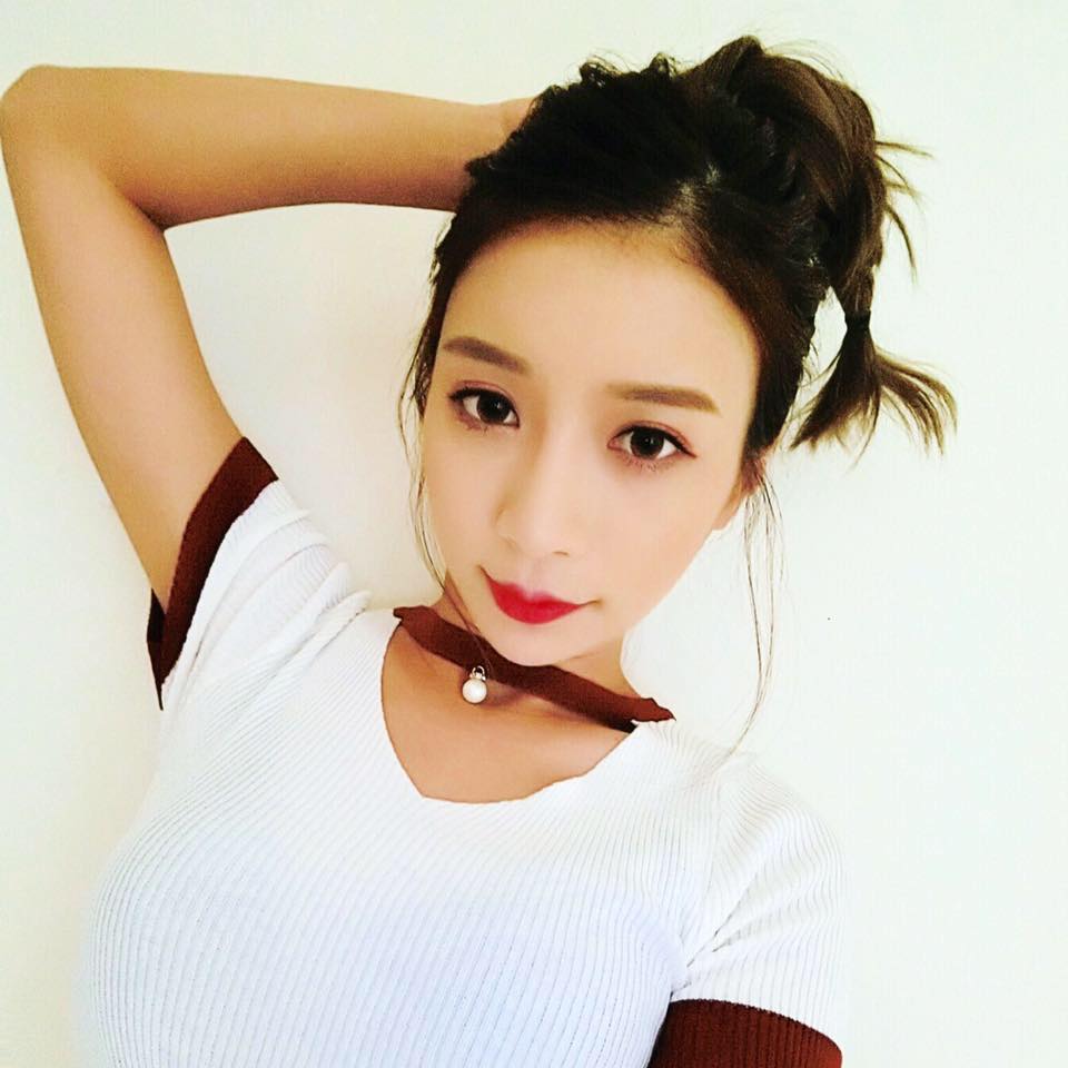 美女視訊主播 Mi Chi美千