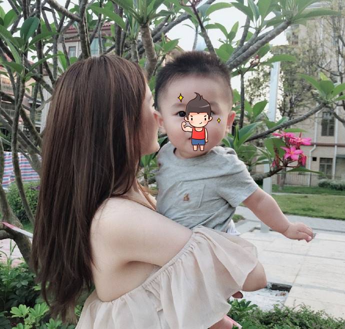 66c9f38agy1fr9gwjr83sj21sg1sfhdt_副本.jpg