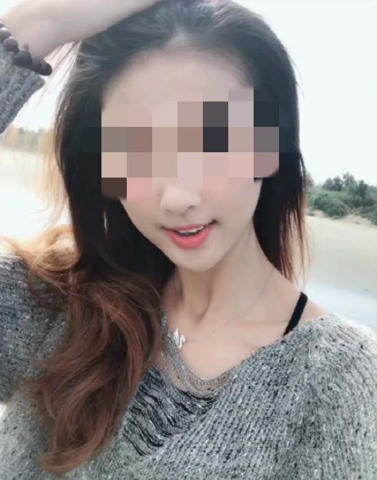 2237506c3c56ef9c9fv3yh.jpg
