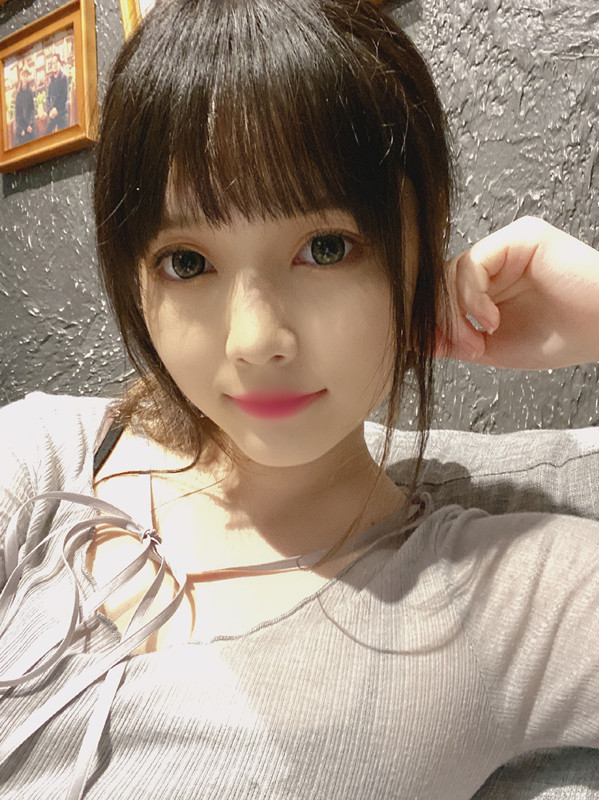 dab6e640gy1gj272vijq7j21o0280hdu.jpg