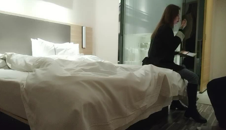 avmans.com-STP23517 2000网约漂亮小姐姐 苗条身材好 害羞要求关灯 啪啪狂干把持不住.jpg