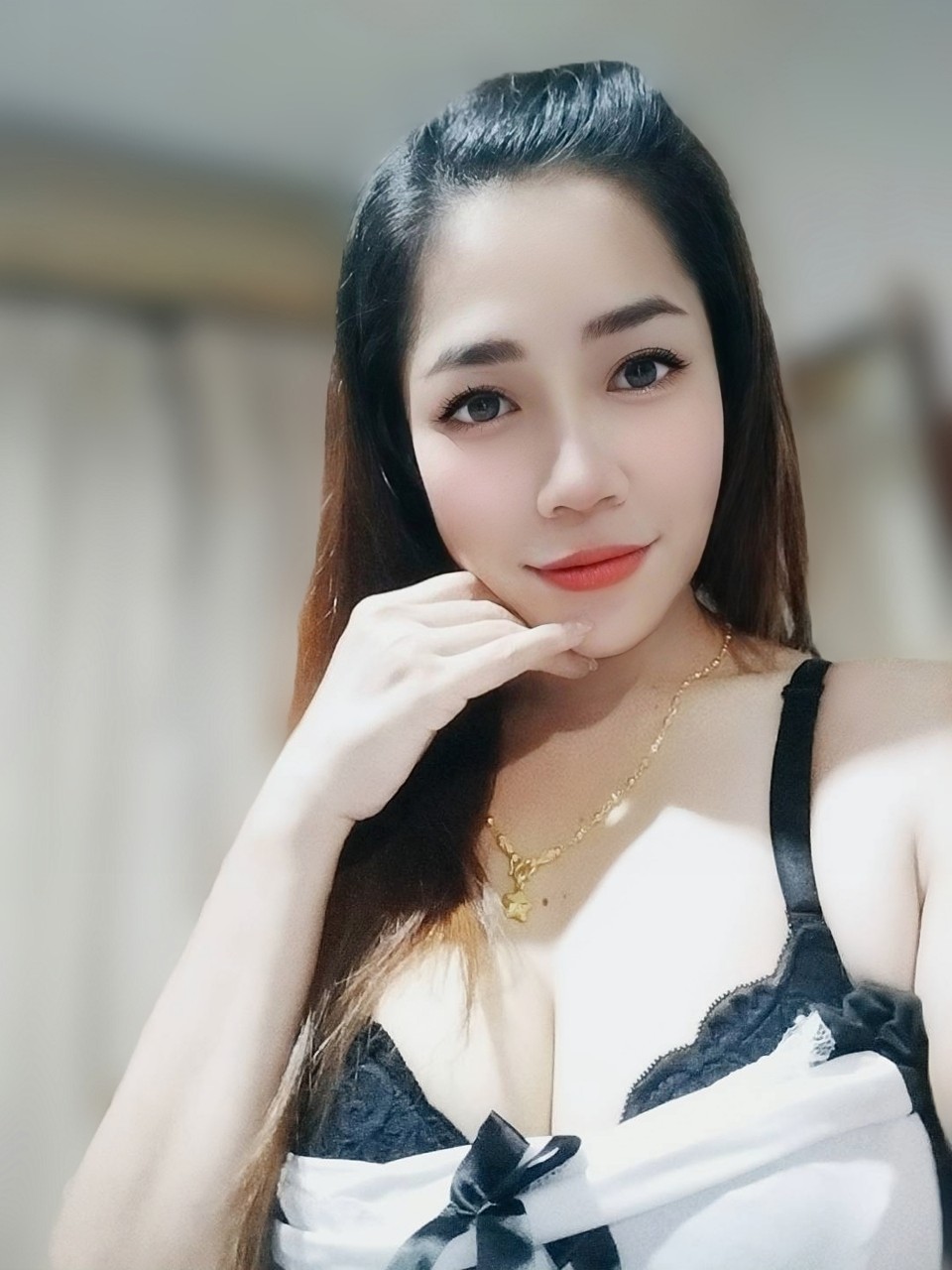 LINE_ALBUM_妹妹們本人照_231211_3.jpg