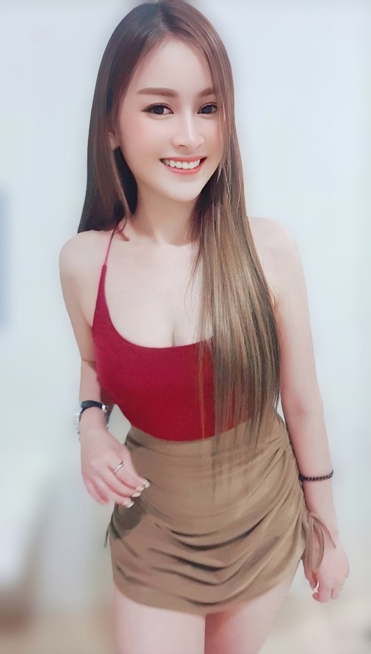 LINE_ALBUM_妹妹們本人照_231211_5.jpg