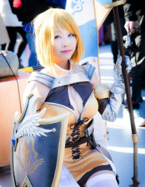 C91コミケ2日目人気ロリ系レイヤーくろねこがジャンヌ