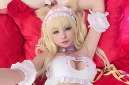 Coconut lingerie selfie by Hidori Rose