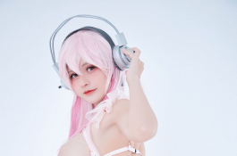 Azami - Super Sonico