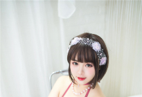 性感美女纳砂-nasa床上写真图片